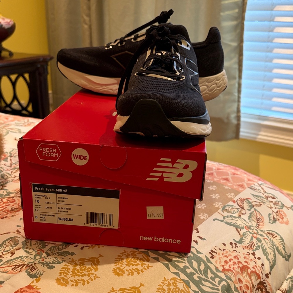 New Balance Women’s Black Fresh Foam 680 v8 Running Shoes